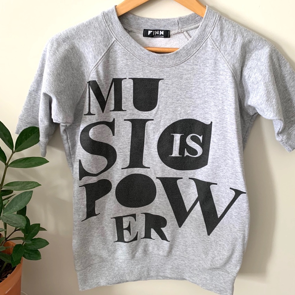 Finn C&C- Short Sleeve Crew Neck Sweater